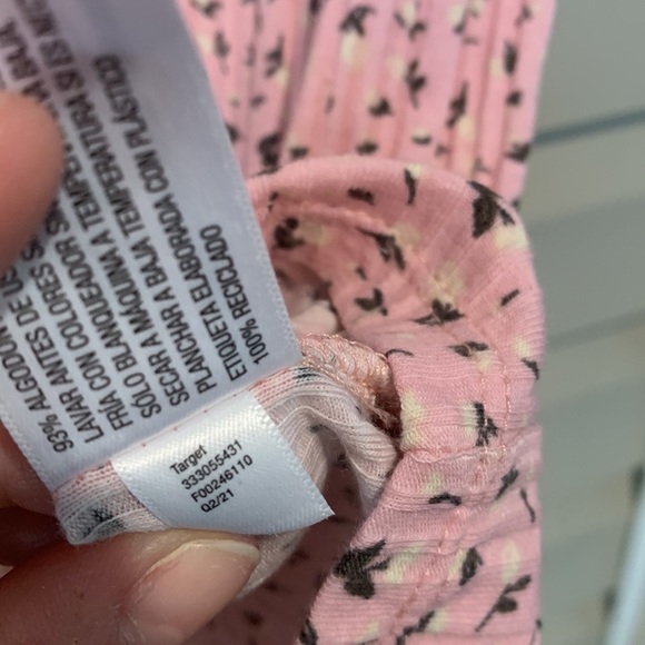 ART Class Target Brand Short Sleeve Ribbed Button Down Pink Floral Top SM Used - Picture 9 of 9